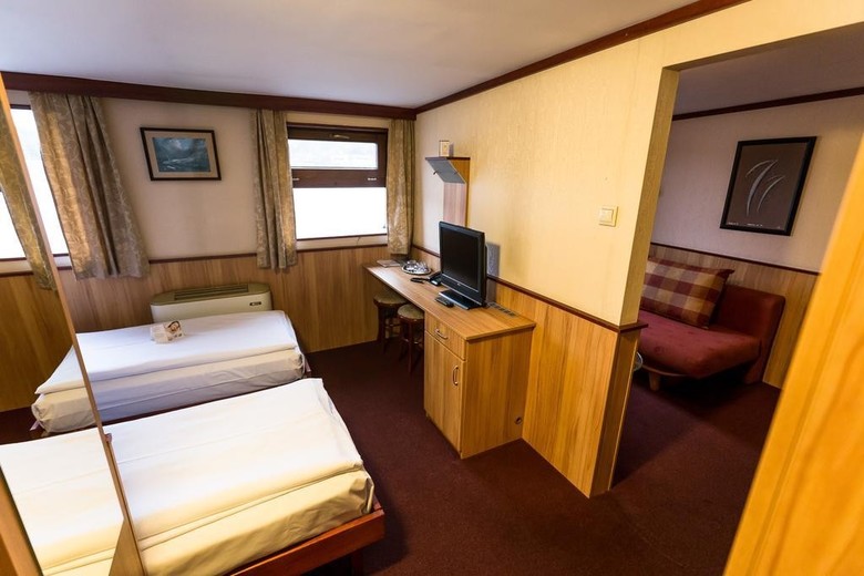 Boat Hotel Fortuna