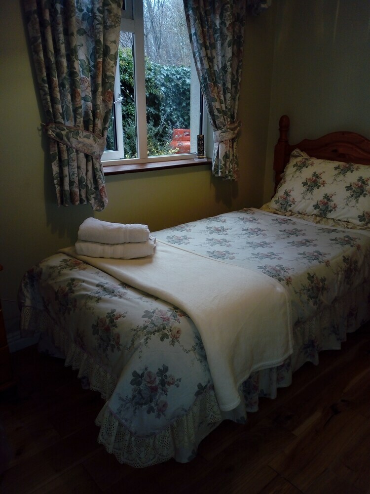 Corrib View Farm Country Bed & Breakast