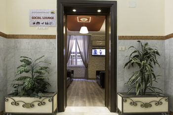Hostal Alessandro Palace