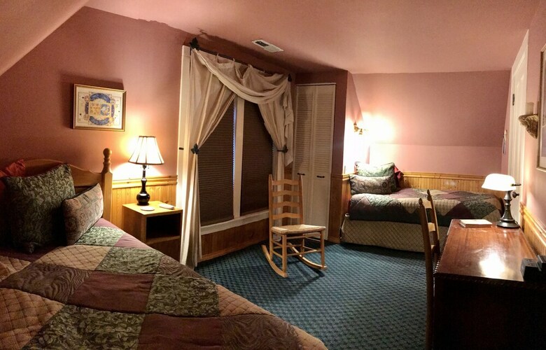 Bed & Breakfast Arden Forest Inn