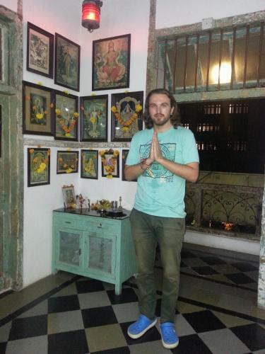 Lodge Hostel Vasantashram Cst Mumbai
