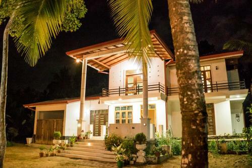 The Breeze Pinnawala Homestay