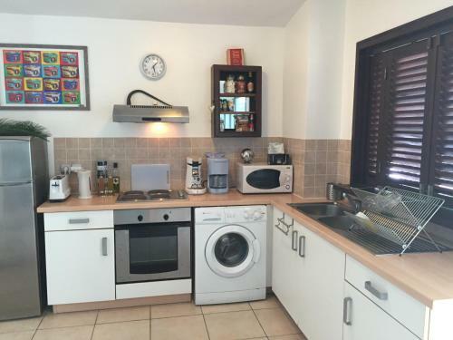 Apartamentos Bora Faretai Love
