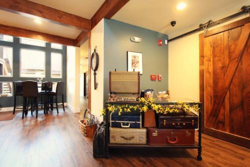 Rest, A Boutique Hotel