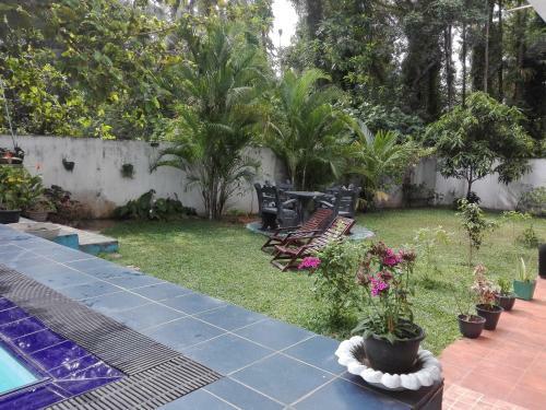 Hostal Field Side Villa