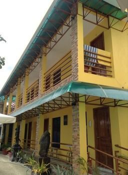 Hotel Moalboal Tropics