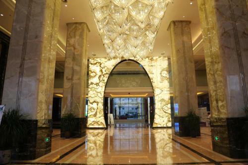 Kaixuanmen Jianguo Hotel