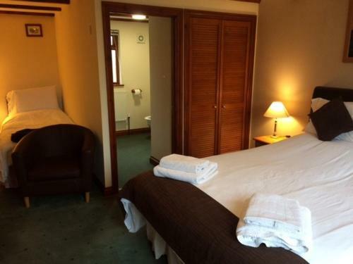 Posada The Crown Inn & Lodges