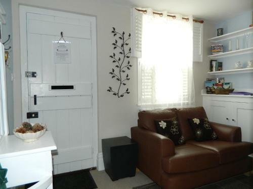 Cosy Cottage In Central Henley