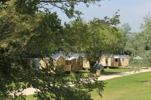 Domaine R�sidentiel De Plein Air Le Vorlen