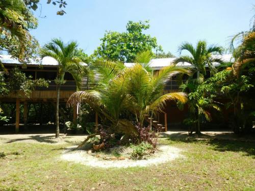 Hostal High Tide Guest House