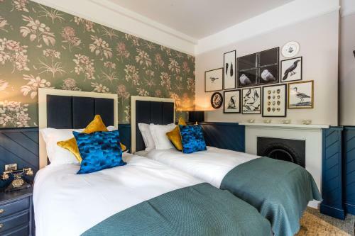 Hotel Hand And Spear