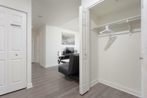 Heaven In Koreatown Furnished Apartments