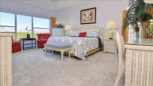 Mariner's Pointe 202 Home