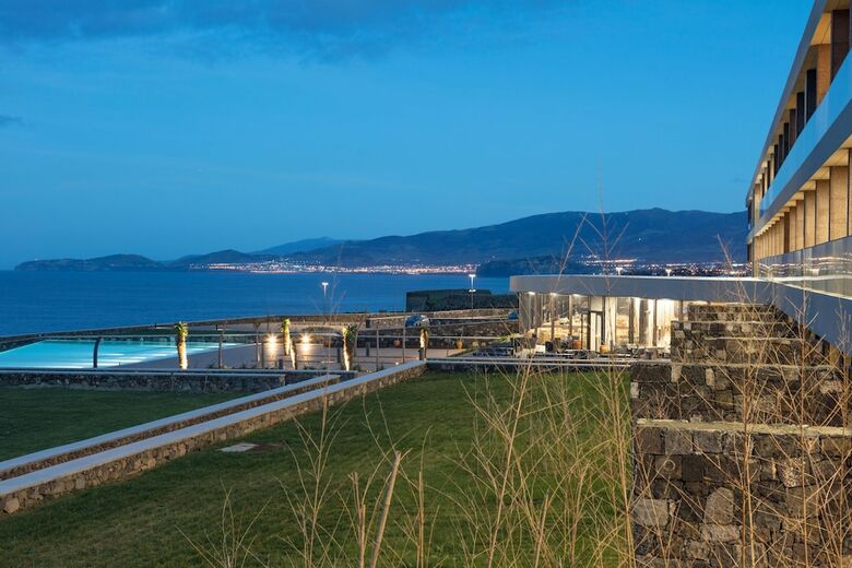 Hotel Pedras Do Mar Resort & Spa