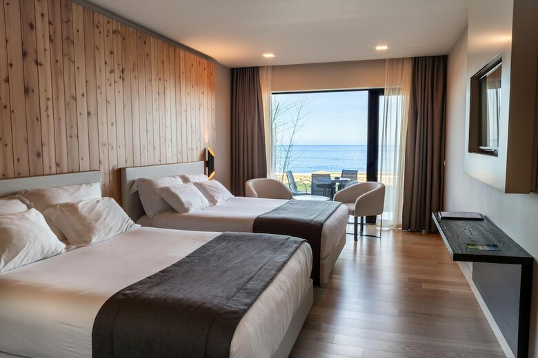 Hotel Pedras Do Mar Resort & Spa