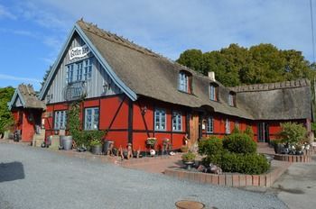Bed & Breakfast Femh�j