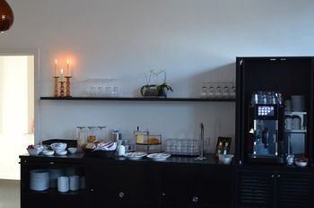 Bed & Breakfast Femh�j