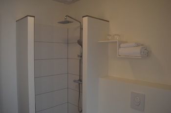 Bed & Breakfast Femh�j