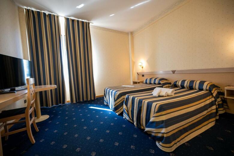 Hotel Residence Torre Di Pratolungo