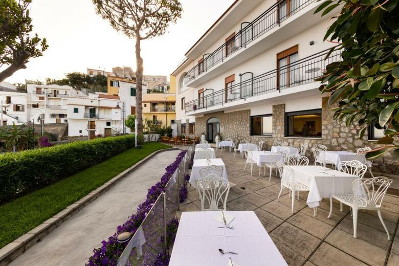 Apartamento Sea Breeze Residence