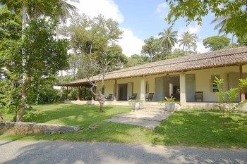 Villa Ivory House