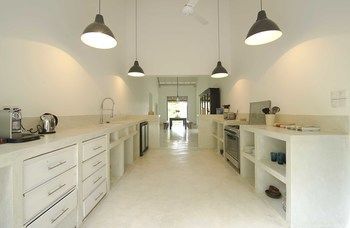 Villa Ivory House