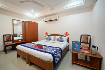 Hotel Oyo Rooms Sr Nagar Extension