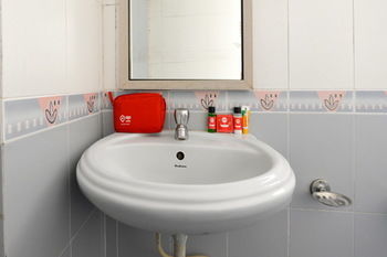 Hotel Oyo Rooms Sr Nagar Extension