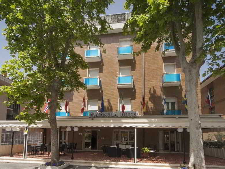 Hotel Manola