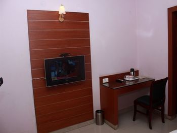 Hotel Oyo Premium Mysore Railway Station