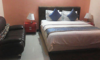 Home Inn Hotels And Suites