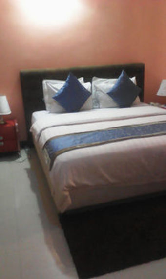 Home Inn Hotels And Suites