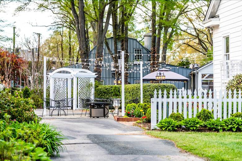 Bed & Breakfast The Virginia Cliffe Inn