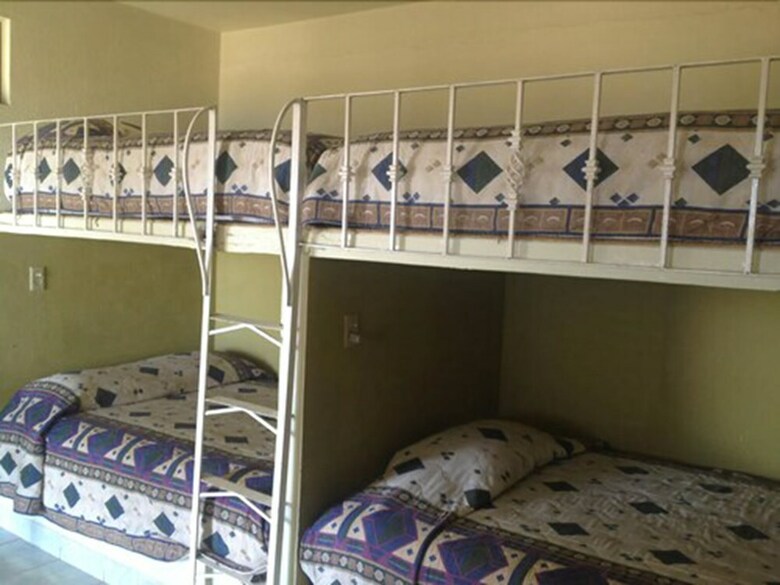 Hotel La Cueva Del Pirata