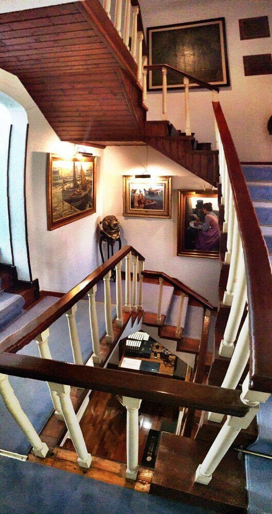 El Ancla Hotel