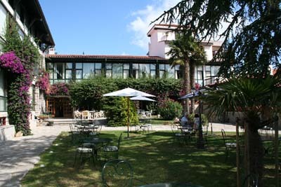 El Ancla Hotel