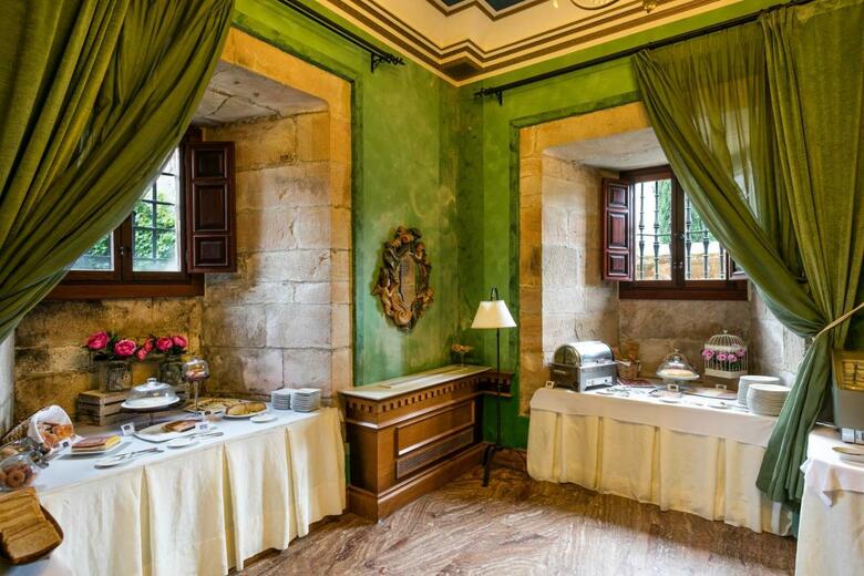 Hotel Abba Palacio De So�anes