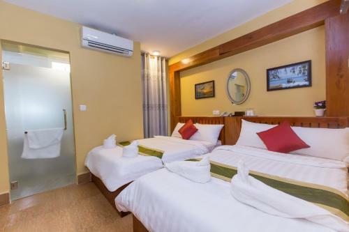 Hostal Precious House Guesthouse