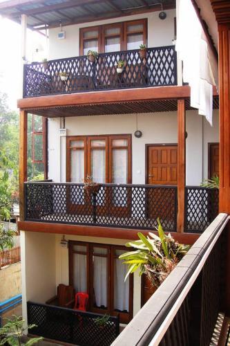 Posada Three Seasons Inn & Spa