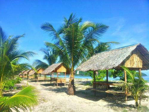 Posada Turublien Long Beach Inn And Beach Bar