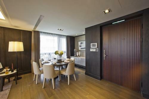 Hostal J Palace Residence