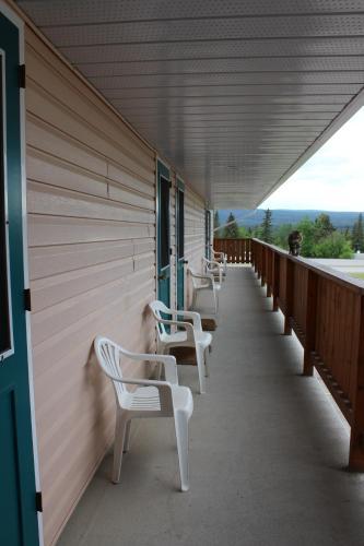Pines Motel