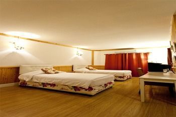Hotel Belmont Village
