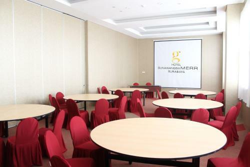 Hotel Gunawangsa Merr, Dhm Associates