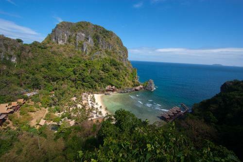 Hotel Cauayan Island Resort