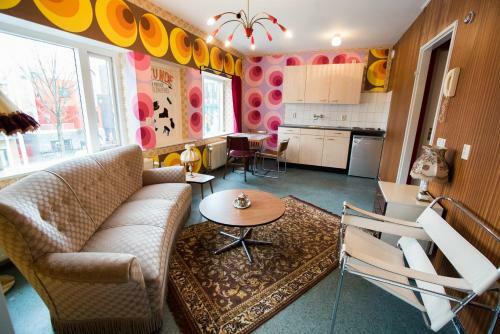 At Yetty's Place Vintage Apartment Hotel
