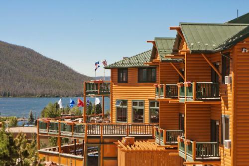 Hotel Gateway Inn And Conference Center