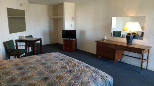 Essex House Motel