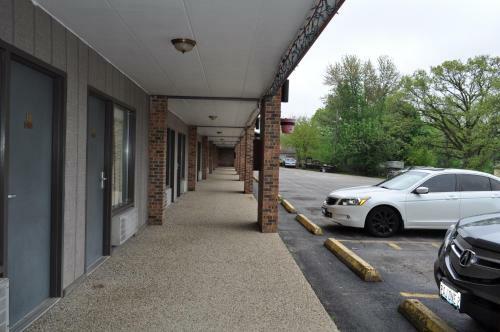 Kewanee Motor Lodge